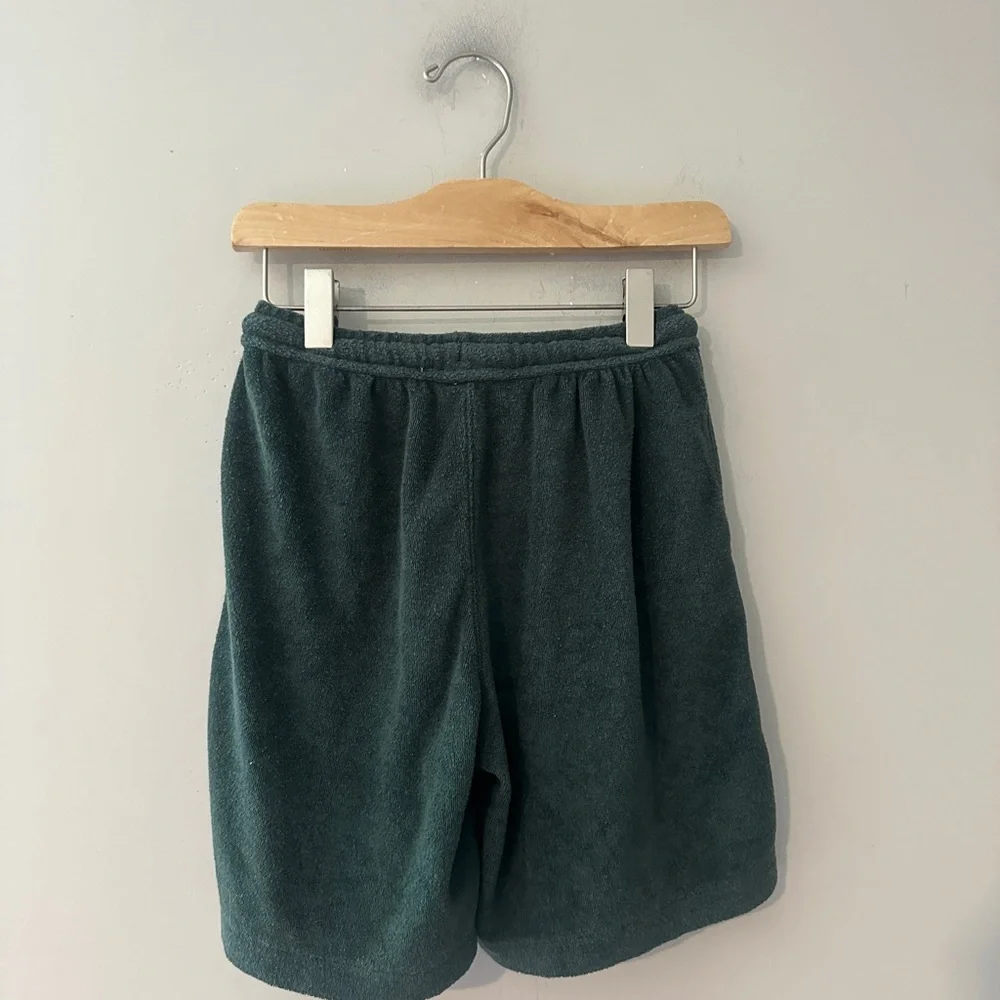 Zara follow us